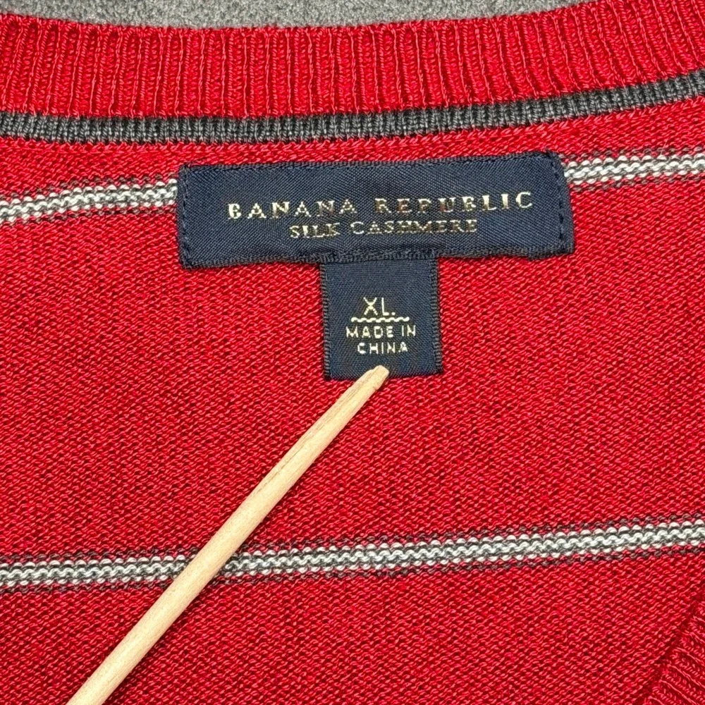Banana Republic Sweater Mens XL Red Striped Silk‎ Cashmere Blend V-Neck Pullover